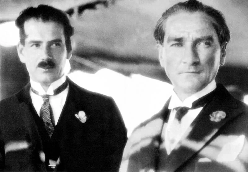 “Anafartalar Kahramanı Mustafa Kemal ile Mülakat”